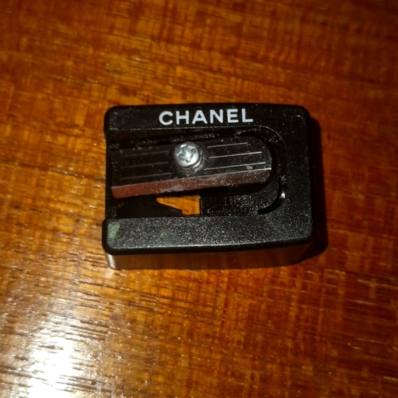 Chanel Sample Size Assortment - Picture 3 of 5